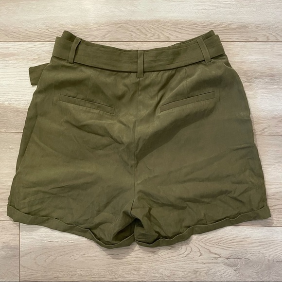 Vero moda green high rise shorts with buckle belt - Picture 3 of 7